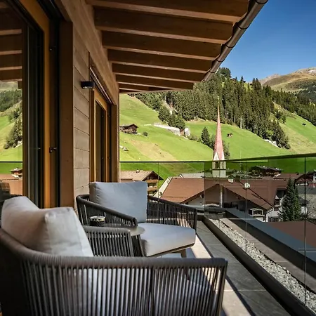Schonblick Apartment *