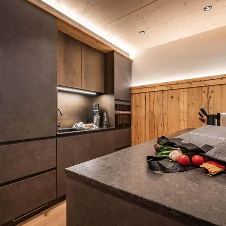 Schonblick Apartment *