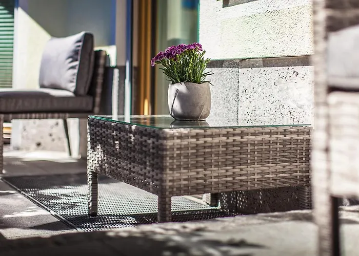 Schoenblick 公寓 *